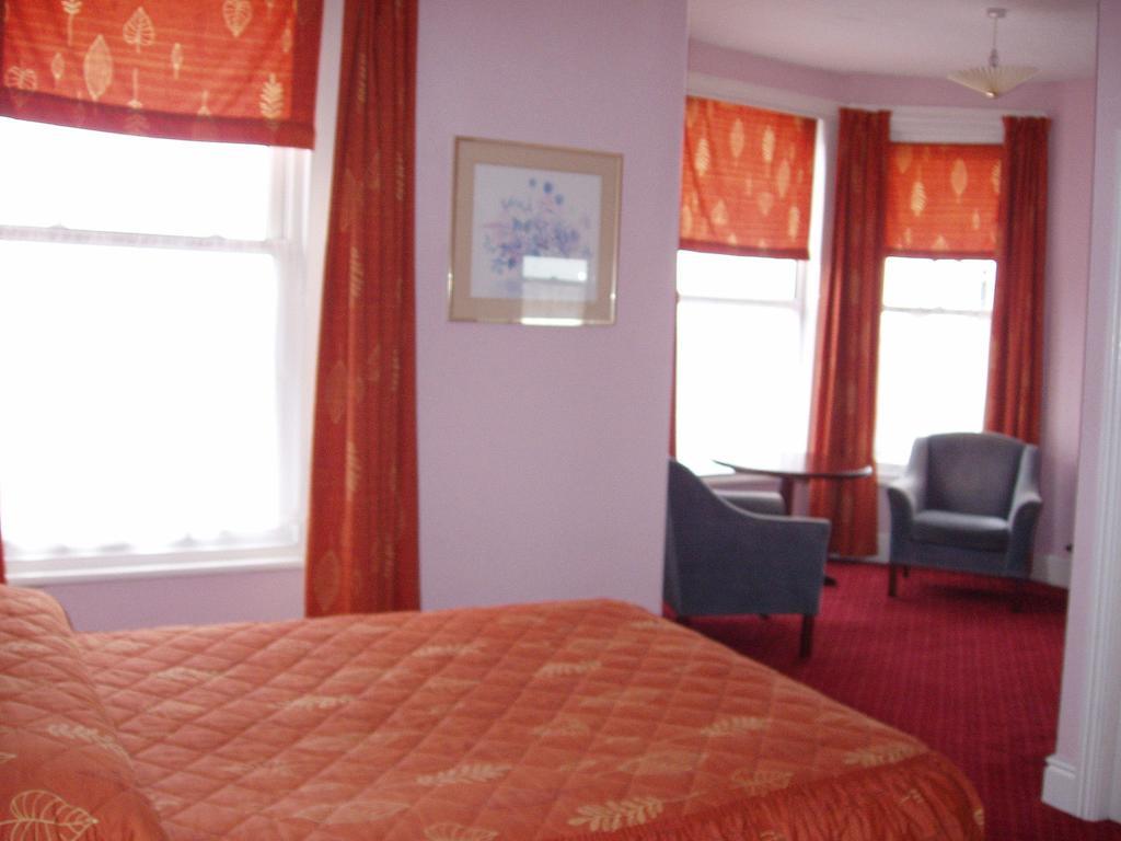 Sugarland Metro Hotel Douglas Room photo
