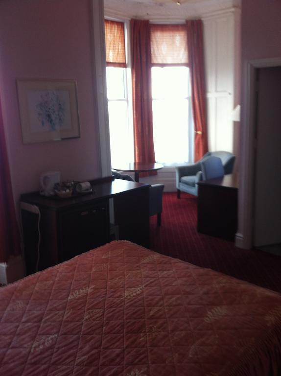 Sugarland Metro Hotel Douglas Room photo